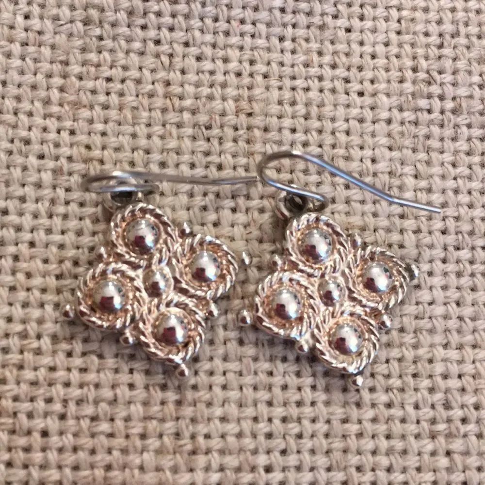 Silvertone Square Diamond Shaped Earring Rope Edge - Picture 7 of 7